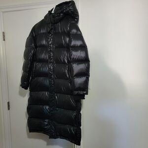 TNA SUPER PUFF LONG WOMEN'S MEDIUM SHINY BLACK